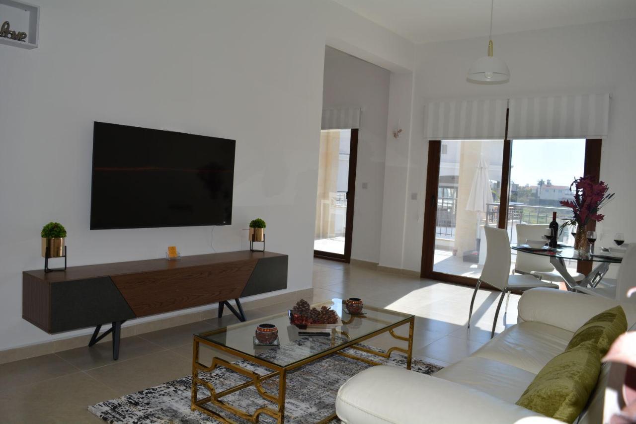 פאהיה Eleona'S Royal Gardens By Yiota - Luxury 2 Bed Apartment In Exclusive Complex מראה חיצוני תמונה