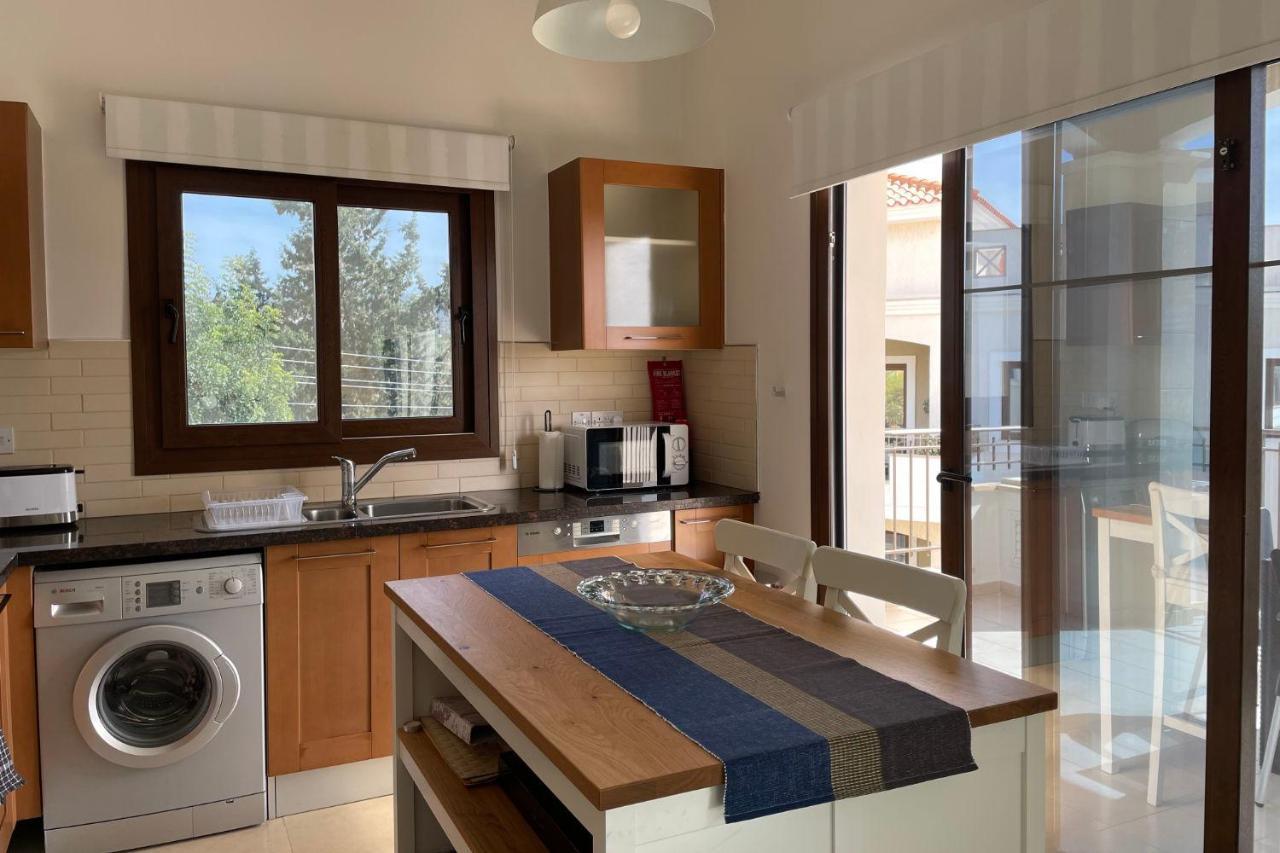פאהיה Eleona'S Royal Gardens By Yiota - Luxury 2 Bed Apartment In Exclusive Complex מראה חיצוני תמונה